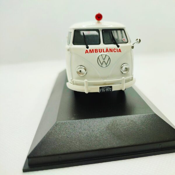 VOLKSWAGEN KOMBI 1200 AMBULÂNCIA ED. ESPECIAL - Veículos de Serviço Do Brasil - Miniatura 1/43 - Image 5