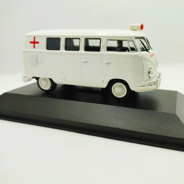 VOLKSWAGEN KOMBI 1200 AMBULÂNCIA ED. ESPECIAL - Veículos de Serviço Do Brasil - Miniatura 1/43 - Image 4