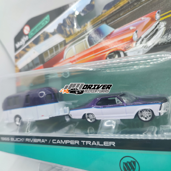 BUICK RIVIERA 1965 + CAMPER TRAILER - Design tow e go - Miniatura Maisto 1/64 - Image 2