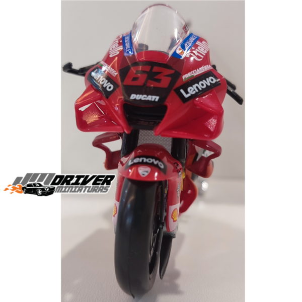 Ducati Desmosedici - Lenovo Team – MotoGP nº63 – Miniatura Moto GP 1/18 Maisto - Image 2