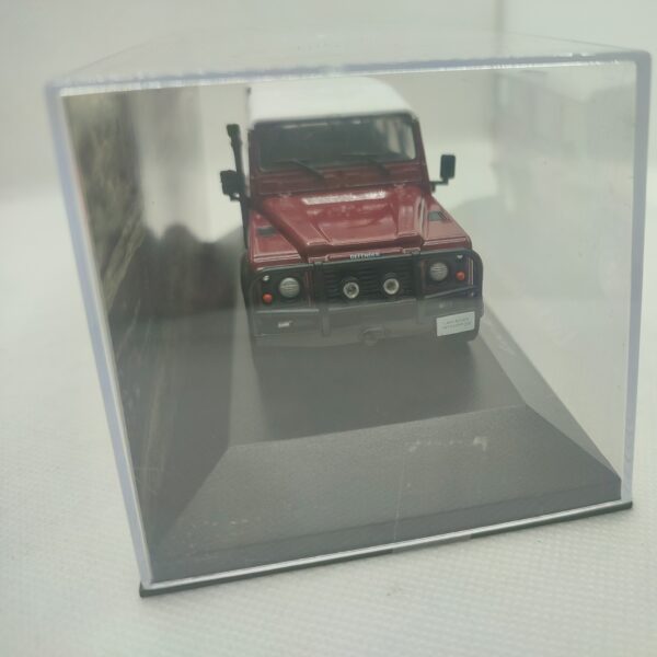 RANGE ROVER DEFENDER 110 - 1990 Edição 135 - Carros Inesquecíveis Do Brasil - Miniatura 1/43 - Image 2